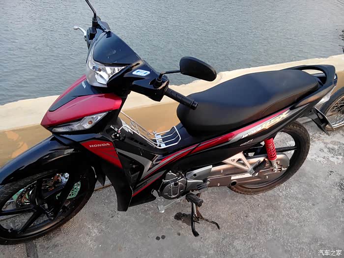 游走在弯梁之国越南街拍越南摩托