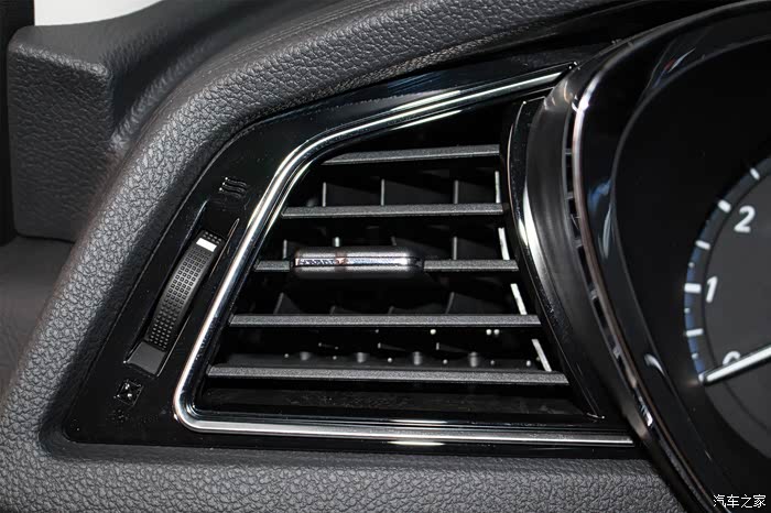 智联科技 抢先体验# 开启"星"高度 体验启辰d60