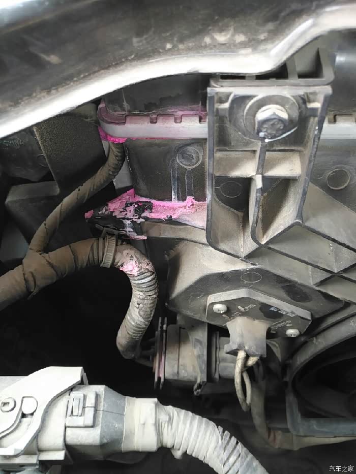 37个月的车水箱漏水