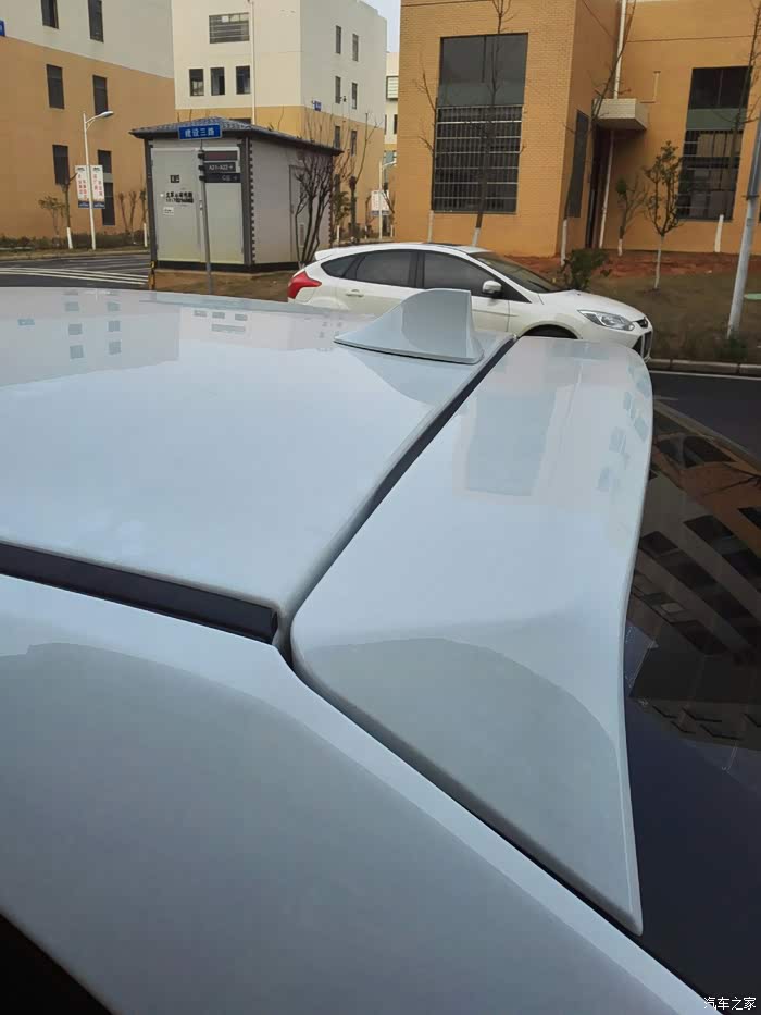 关于鲨鱼鳍安装位置请教下已安装完毕更加动感时尚