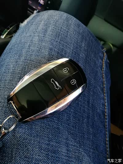 宾利添越首次中国试驾!