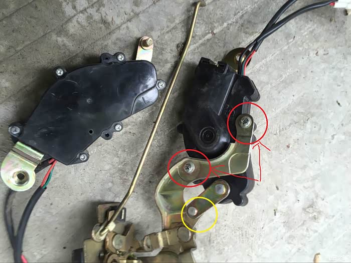 09悦翔更换主驾驶门锁电机作业解决了门锁乱跳的问题