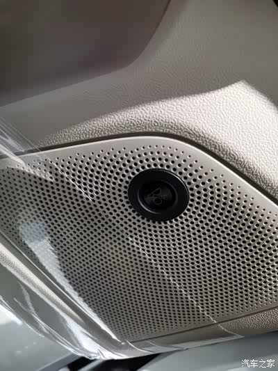 看了2021款福克斯,直接果断下定三厢锋潮型