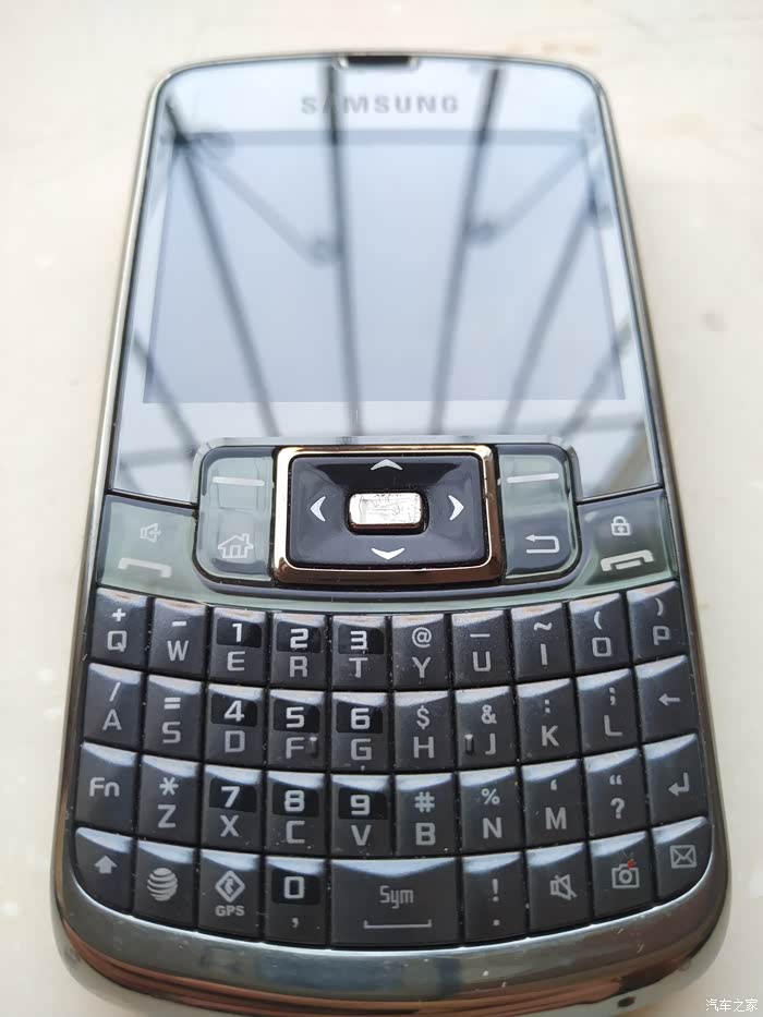 敢发就敢送三星i637全键盘手机