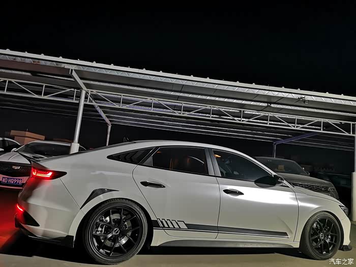 菲斯塔白武士武装阶段