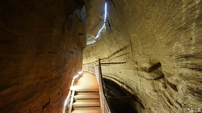 万物复苏送福利欣赏青州仰天山灵泽洞的绚丽多彩