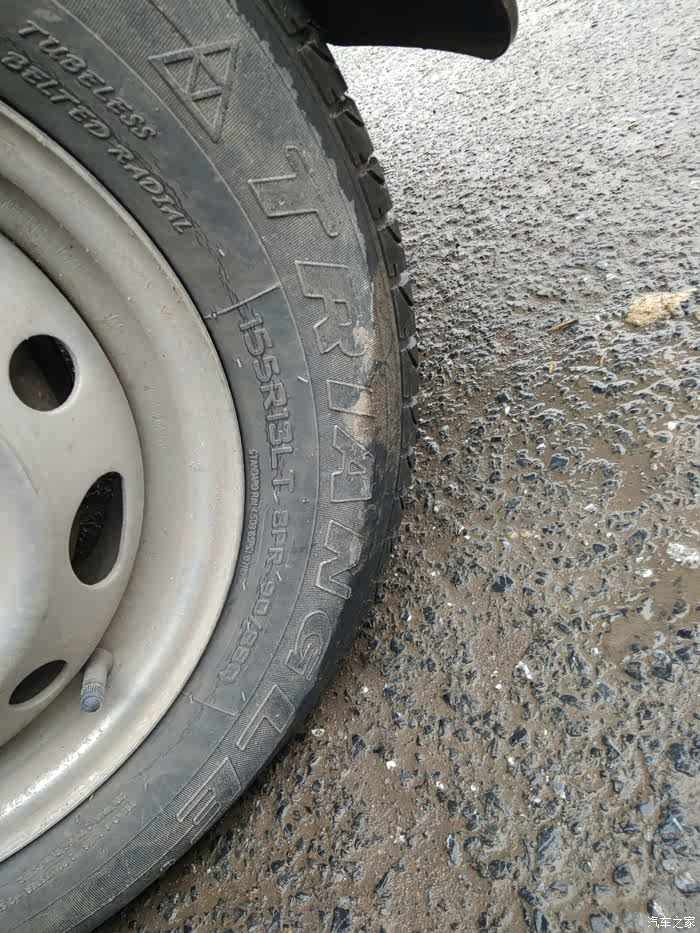 关于五菱之光更换轮胎的问题