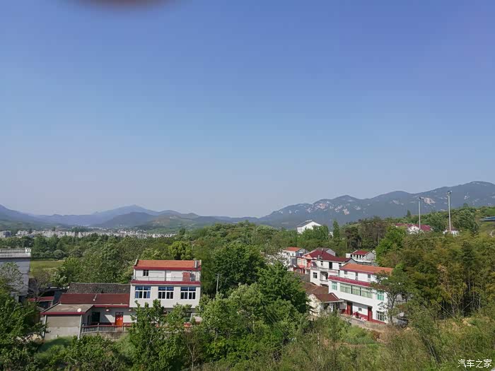 终于冲出安徽,到达湖北木子店服务区加油.