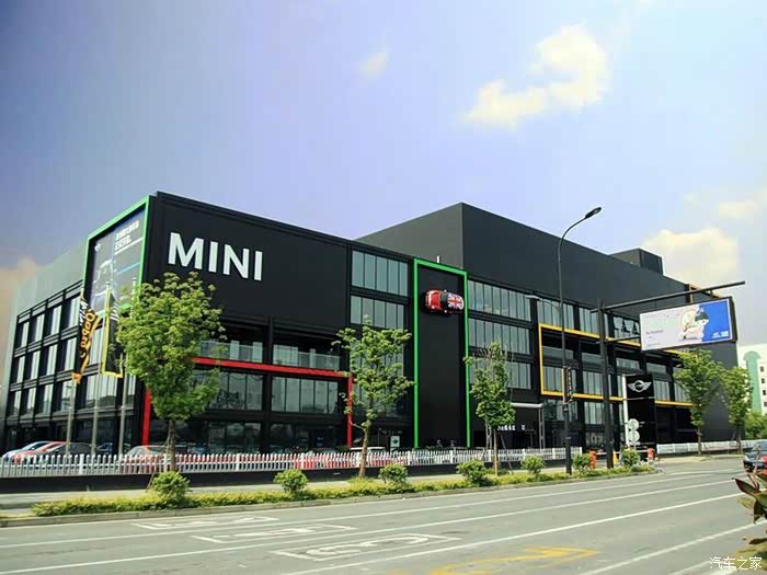 昨天去杭州mini4s店看车了