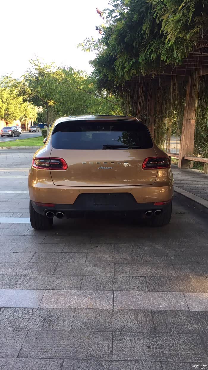 车况极品土豪金保时捷macan