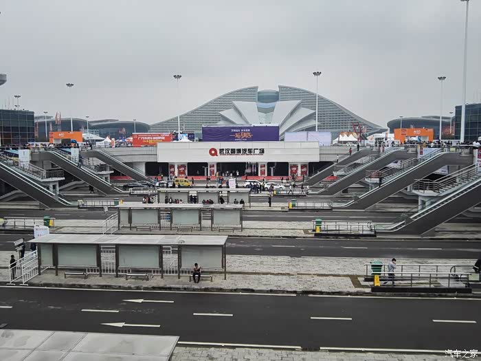 (武逸会)第一次车展之旅(武汉国博车展)