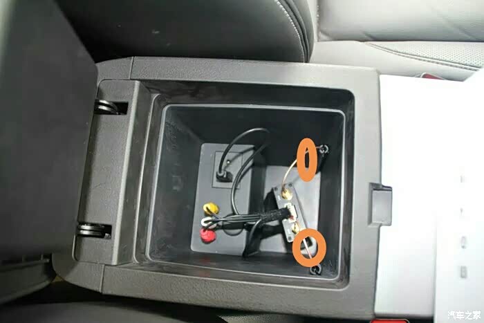 纳智捷u6suv安卓苹果手机互联