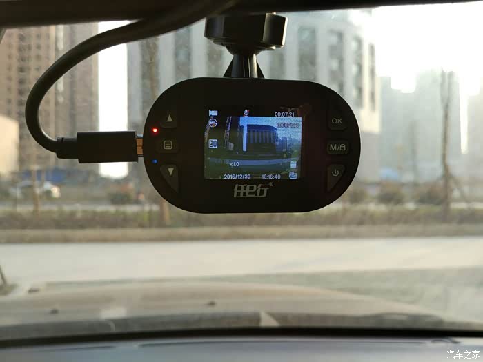 这老式行车记录仪谁会用