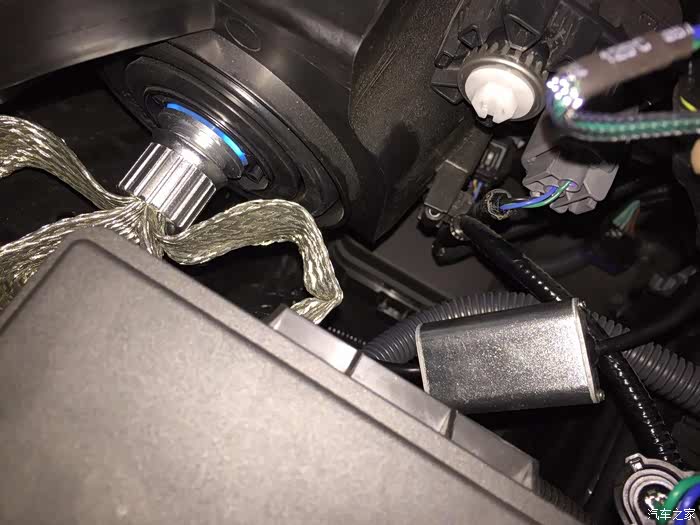 自己动手更换led近光灯