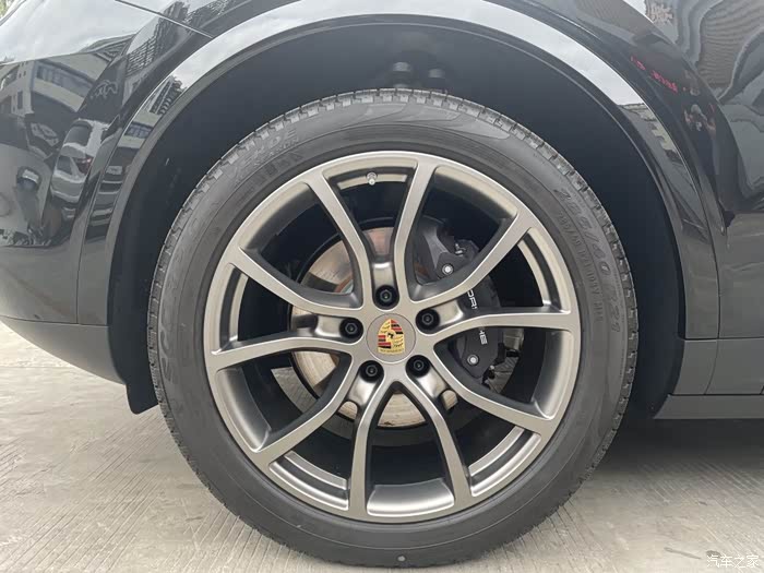 深圳出卡宴21寸花瓣轮毂