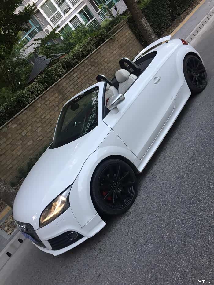 个人便宜出09年tts敞篷