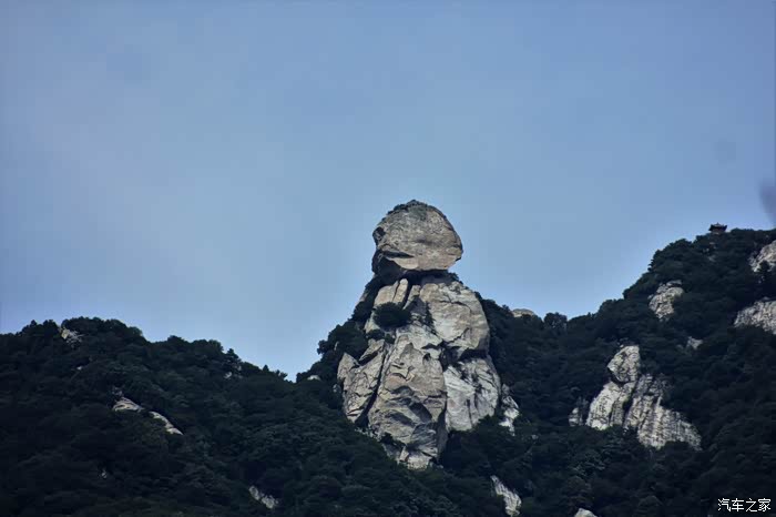 返程才看到大峪东侧的人头山.