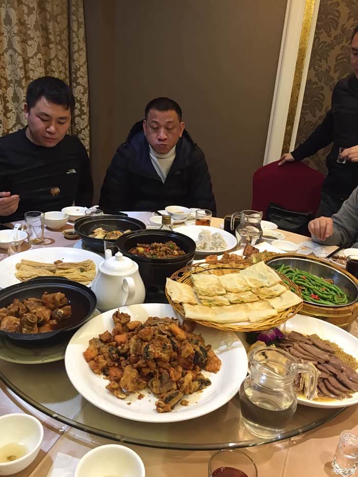 今天晚上赴约参加普拉多车友宴请晚餐