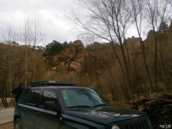 在路上叶柏寿海鲜自助葫芦峪爬山一日游