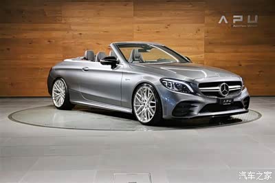 梅赛德斯奔驰amgc43敞篷版跑车