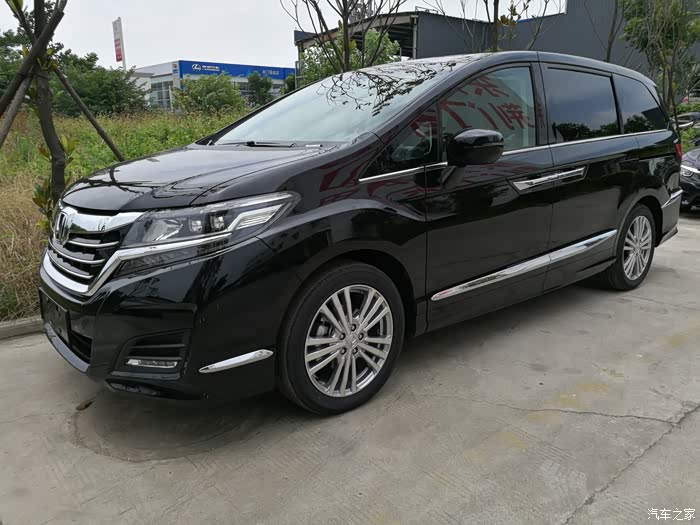 有车友买到舒适版的艾力绅吗?