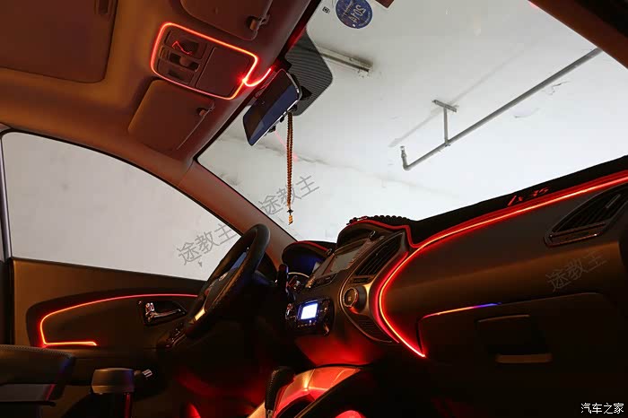 静谧科幻的太空舱—ix35加装众途极光氛围灯作业_北京现代ix35/mufasa