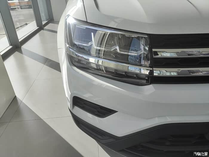 白色的途岳还是挺好看的