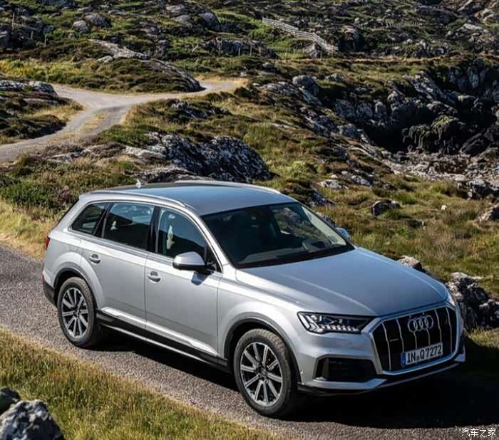 奥迪q7新能源拥有别致的造形深受广大车友的追捧