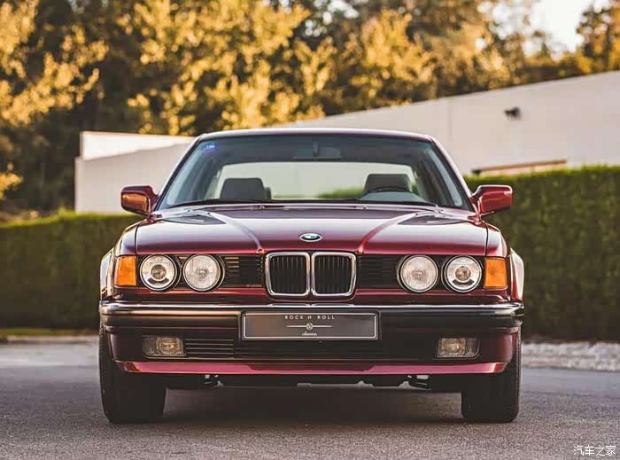 宝马7系 e32 735i v8,老宝马香