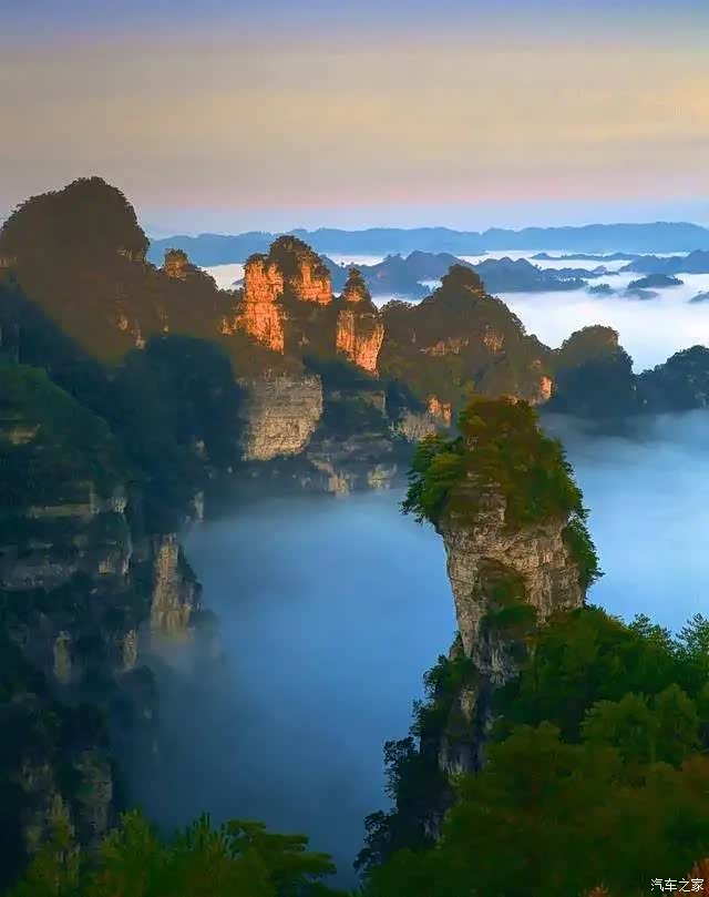 施秉阳河风景名胜区内最著名的景区莫过于云台山.