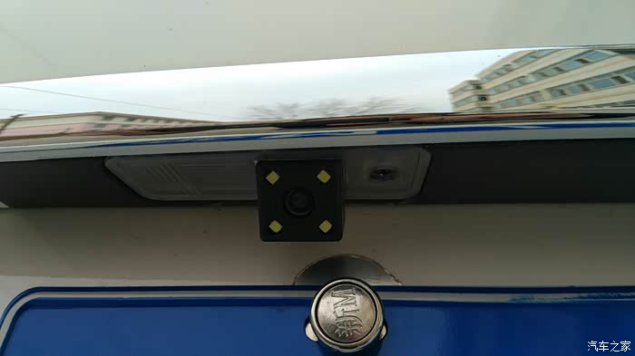 动手安装倒车影像