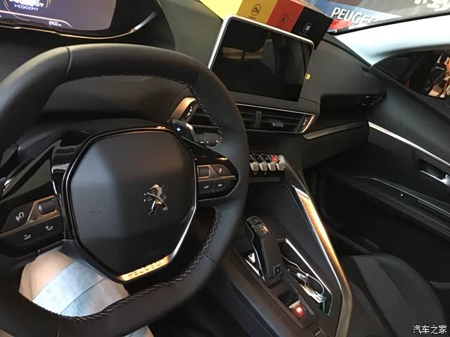 主驾座椅头枕的问题请大家来个主意