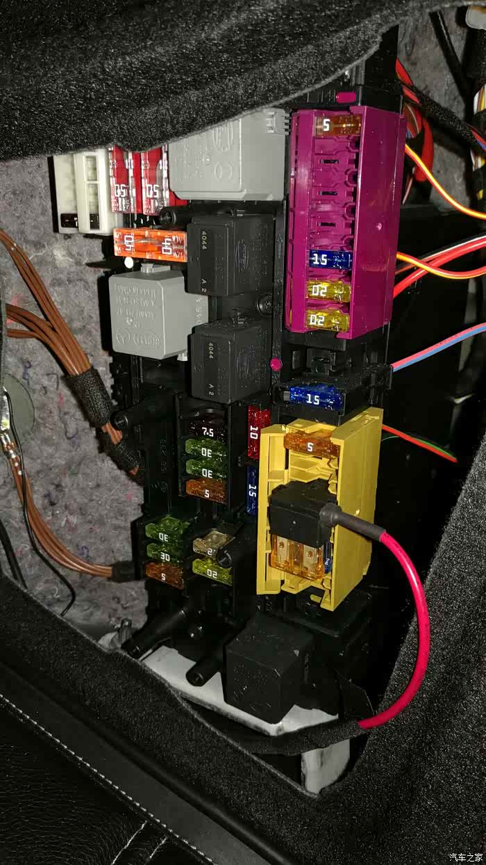 【图】关于后点烟器保险丝问题_奔驰e级论坛_汽车之家论坛