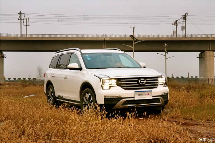 传祺gs8荣耀上市一周年#传祺gs8一年用车概述及两驱越野秀.