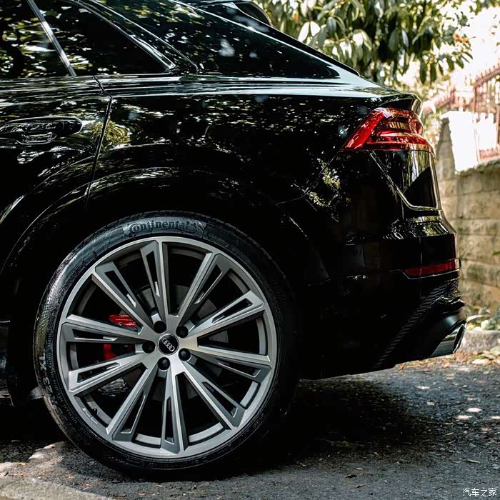【图】audi sq8,轮毂不错!都挺好的_奥迪q8论坛_汽车之家论坛