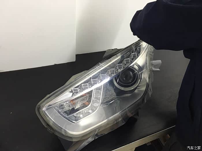 常德奔腾x80改定制海拉双光氙气灯分享