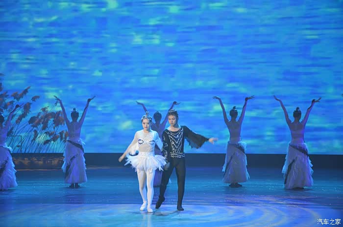 天地长白大型梦幻情景秀