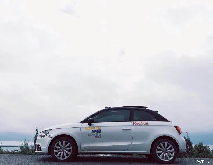 头文粉,上过一套赤城红太阳高桥良介的车贴,满足了一下自己的中二心理