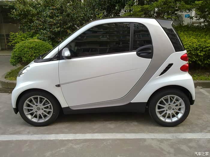 smart进化论 金龟子变身回到小白白作为第一代的451车主 对老款有份