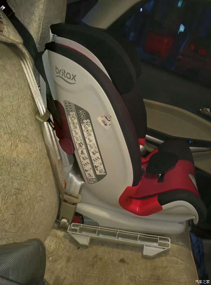 【图】请问大家小福用哪种接口的安全座椅好～_福睿斯论坛_汽车之家