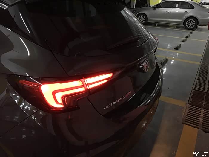 威朗改尾灯总成