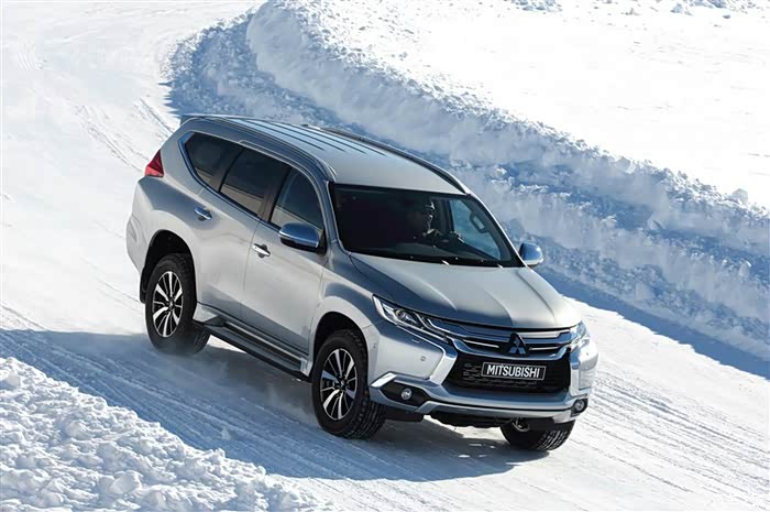 日本三菱四驱系统雪地试驾体验活动包含新劲畅