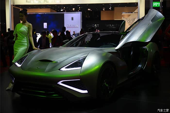 2017上海国际车展19号媒体日跑断腿的国家会展中心百图慎点