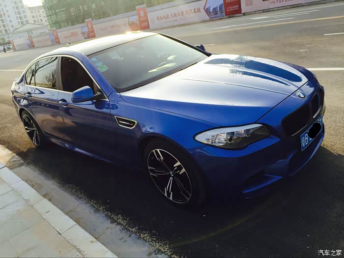 为了那壹抹骚蓝蒙特卡罗蓝5系改装记