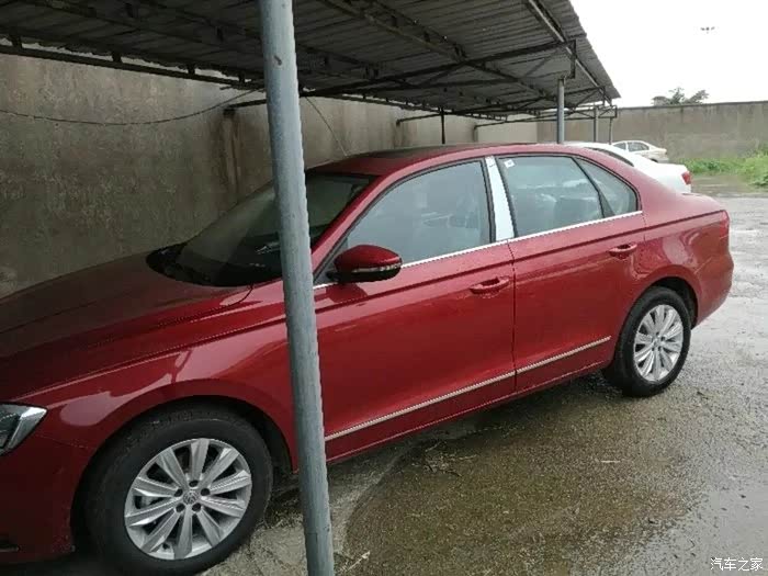 新宝来有红色么?