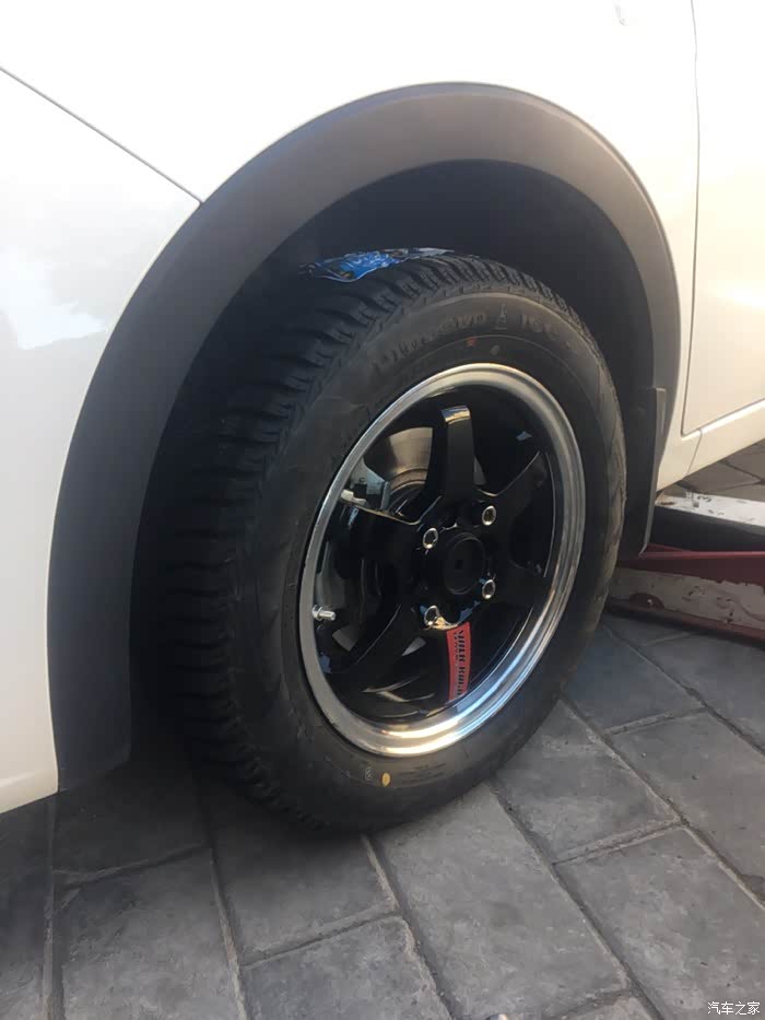 宝骏310改轮毂加宽