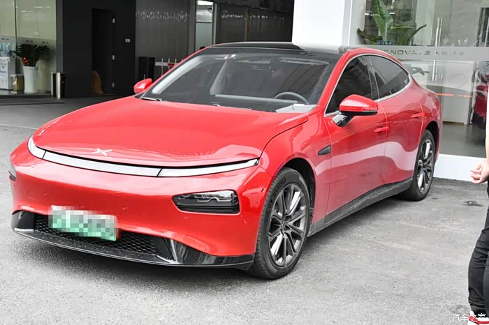 喜提爱车小鹏p7红色象征勇敢所向披靡