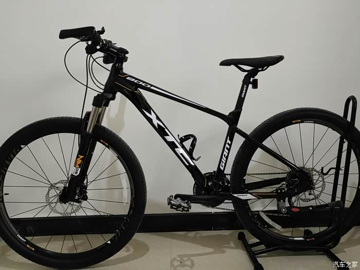 捷安特2018款xtc800前来报道