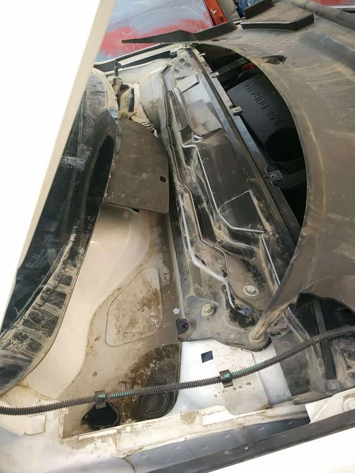 福睿斯副驾漏水处理方法