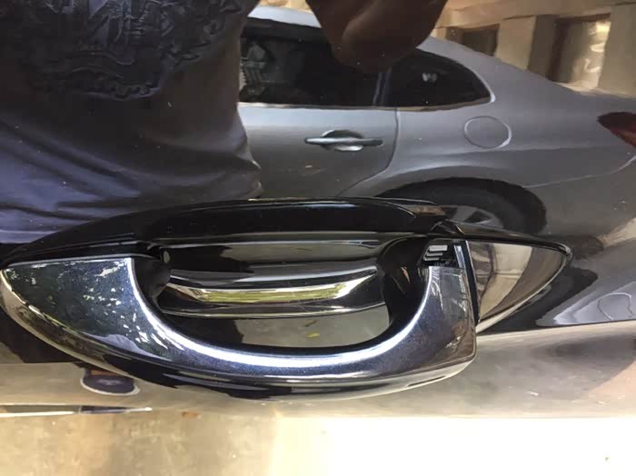 湖南首例途昂门把手脱落